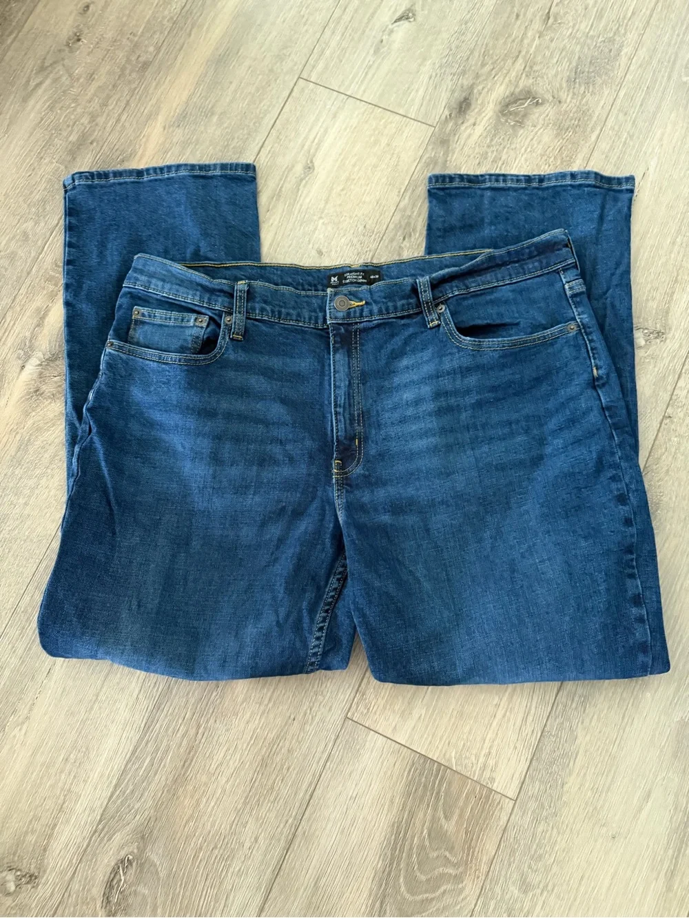 Relaxed Fit Men's Jeans in Dark Blue